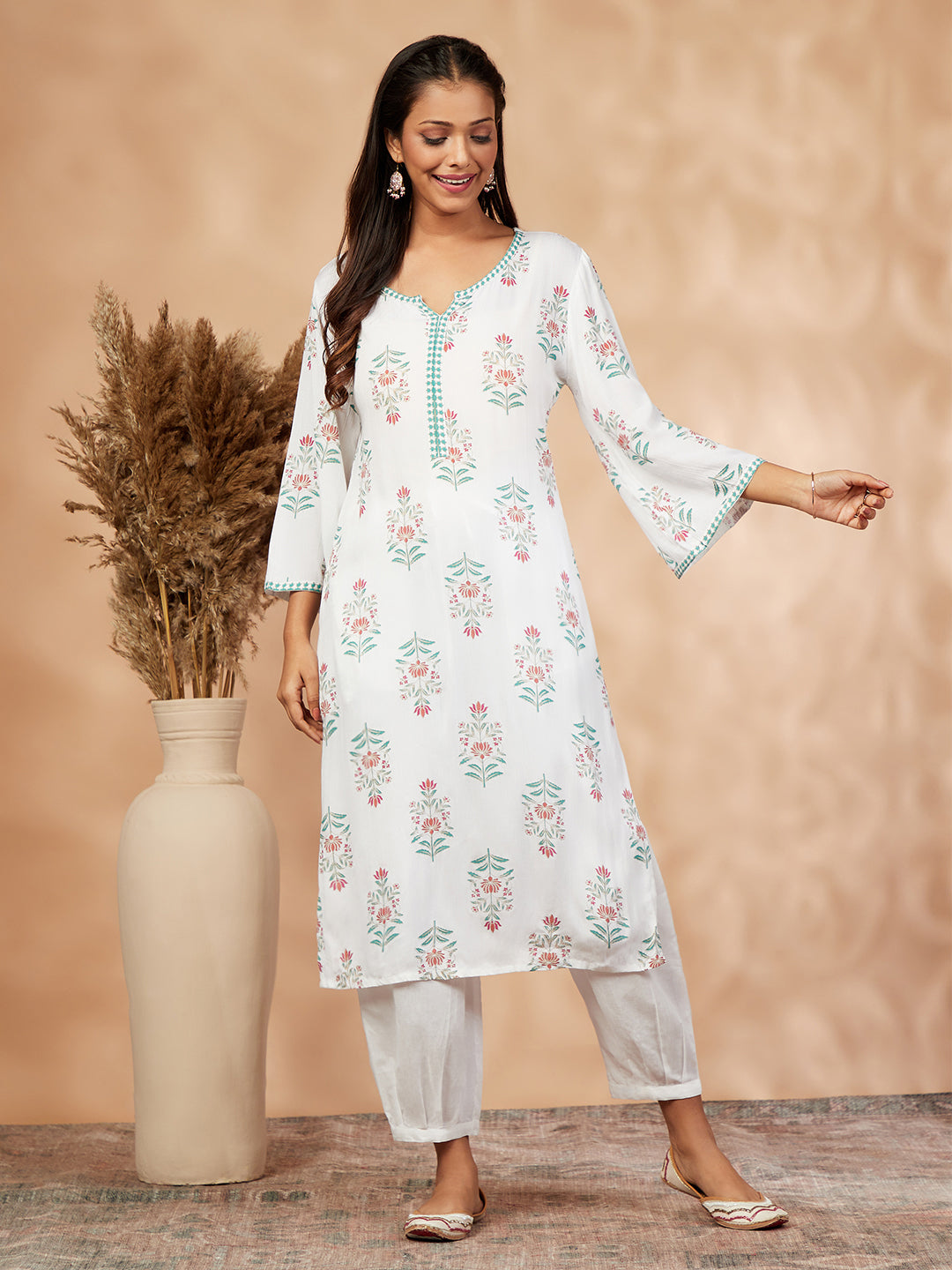 Off-White Floral Straight Kurta